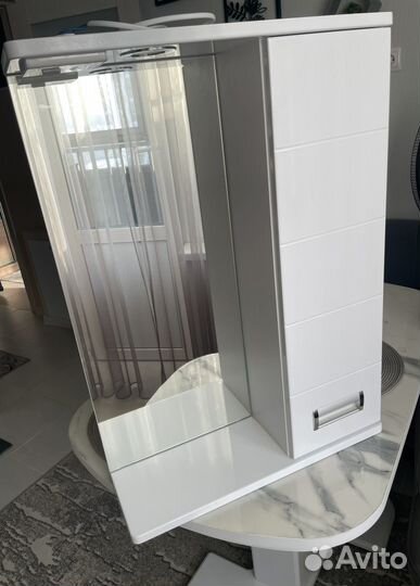 Шкаф с зеркалом 50 см