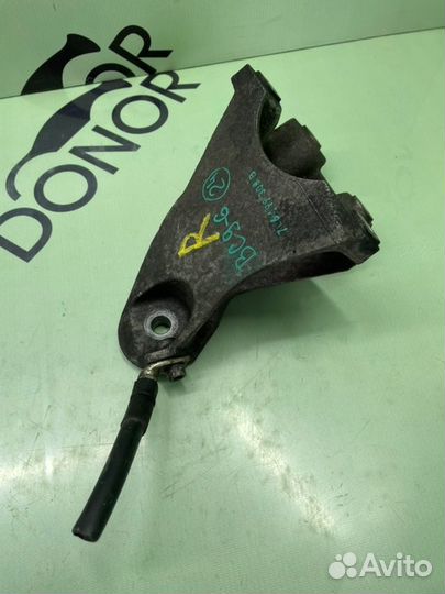 Кронштейн опоры двигателя Audi Q7 4L 3.0D casa