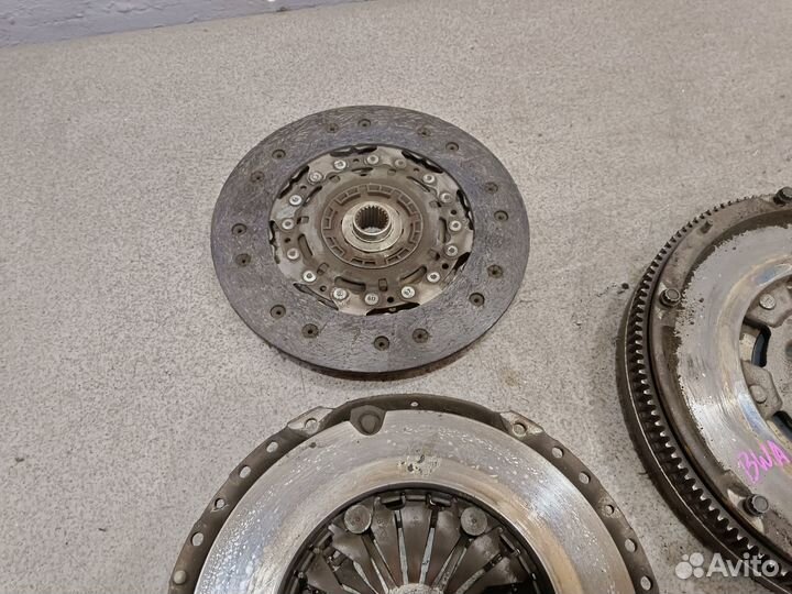 Маховик в сборе для 2.0 BWA Skoda Octavia A5 RS