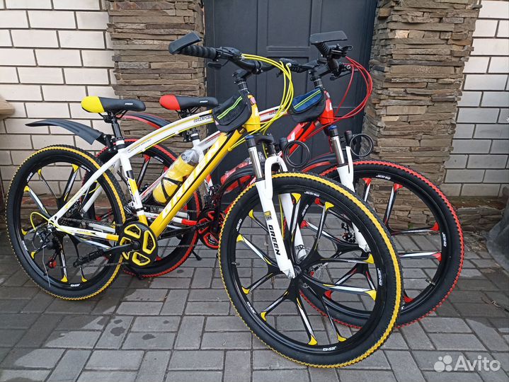 Новые на 27.5 литых дисках,21 скорость Shimano