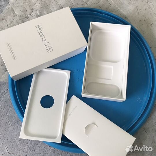 Коробка от iPhone 5s 32 GB