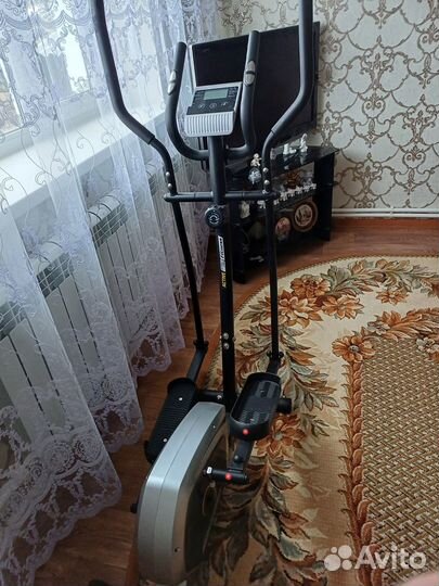 Эллиптический тренажер