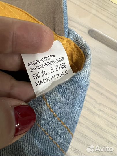 Джинсовая кепка со стразами