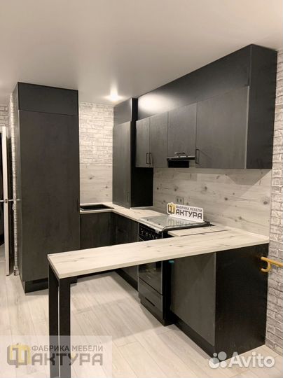 Кухня угловая 1800*3220 мм