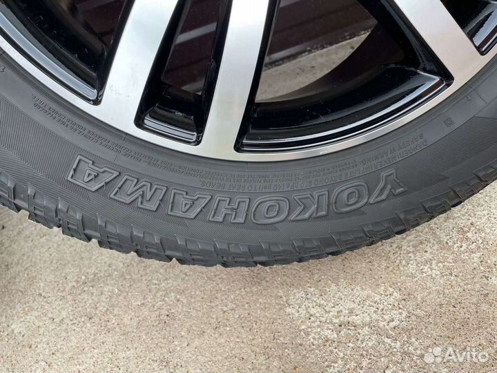 R18 Yokohama GEOLANDAR G015 255/55, PCD 5x130 DIA 71.6