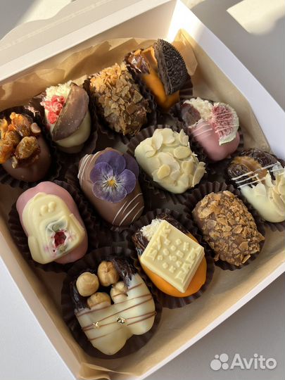 Финики израиль в шоколаде Callebaut