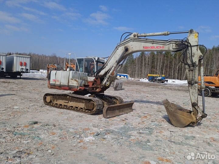 Гусеничный экскаватор Takeuchi TB1140, 2008