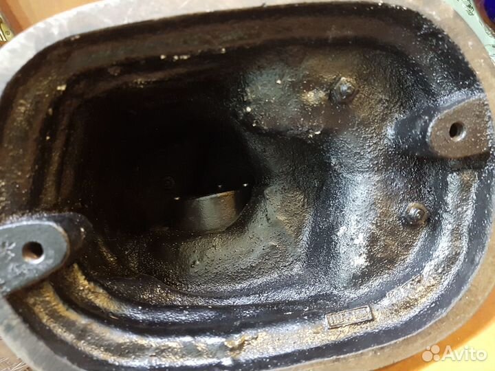 Часы Хозяйка медной горы Касли. Чугун