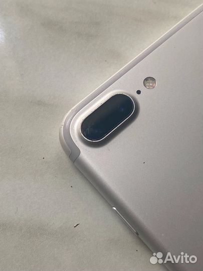 Телефон iPhone 7 plus