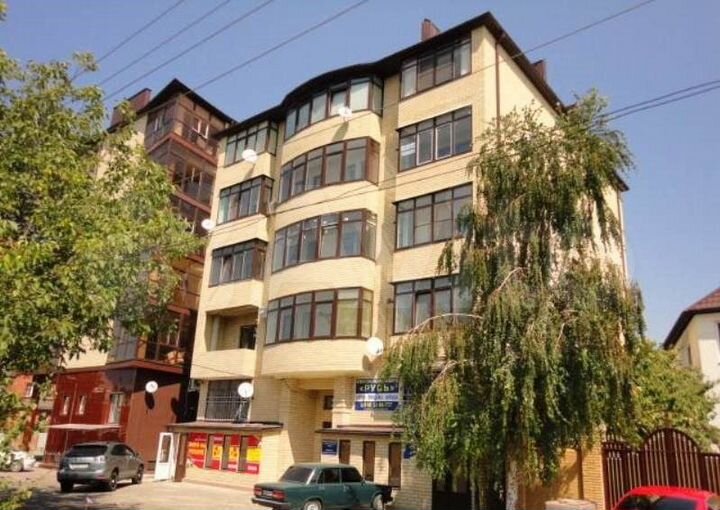 2-к. квартира, 63 м², 3/5 эт.