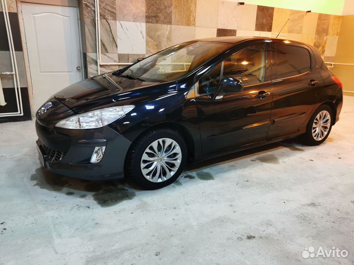 Peugeot 308 1.6 AT, 2010, 137 000 км