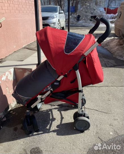 Прогулочная коляска