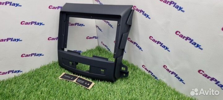 Переходная рамка магнитолы Mitsubishi Outlander