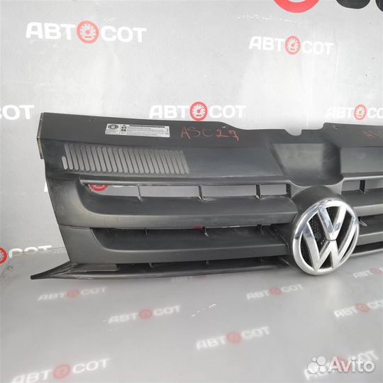 Решетка радиатора VW Transporter T6 20102019