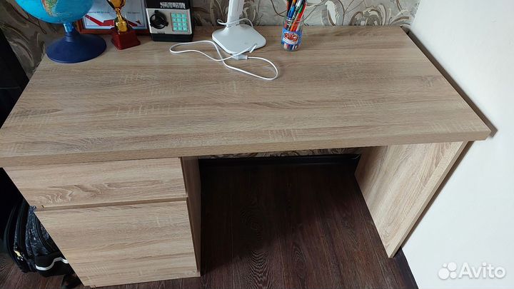 Письменный стол для школьника