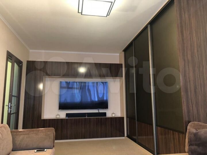 2-к. квартира, 65 м², 13/25 эт.