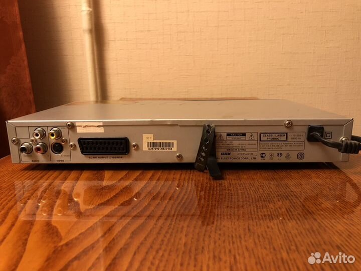 DVD плеер BBK DV113SI