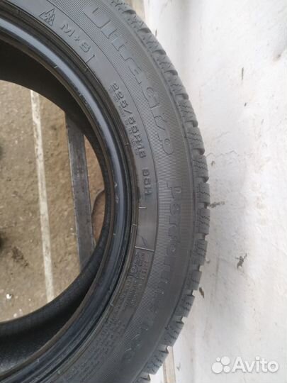 Goodyear Ultra Grip HP 225/55 R16