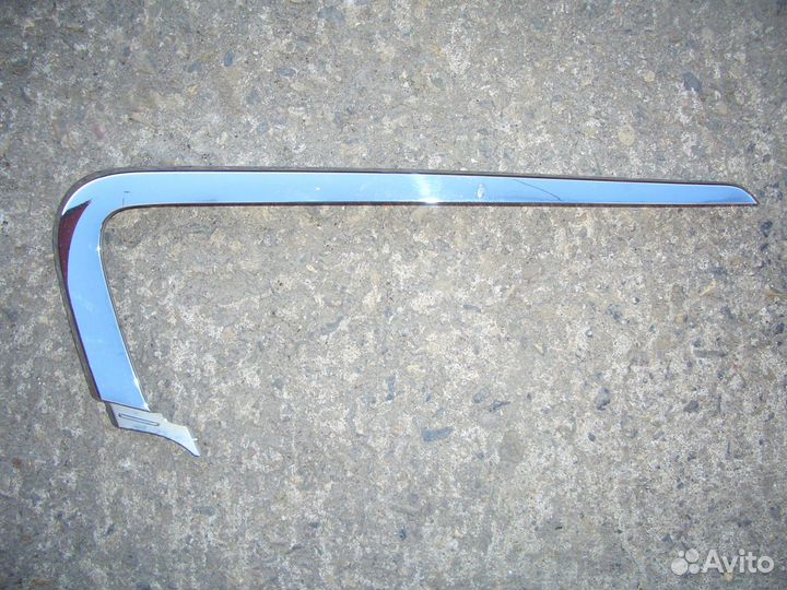 Молдинг переднего бампера левый Лада Веста с 15