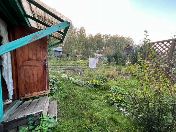 Дача 15 м² на участке 4 сот.