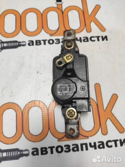 Привод замка правый передний Mitsubishi Pajero 2