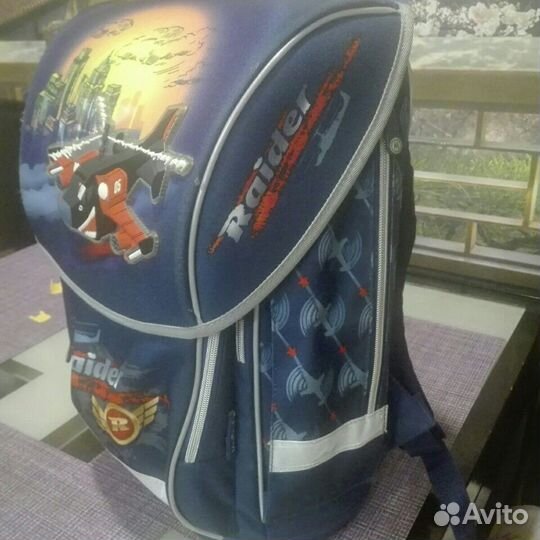 Рюкзак школьный