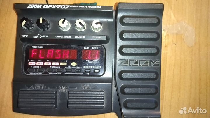 Гитарный процессор Zoom GFX-707