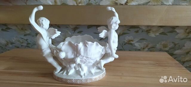 Ваза фарфор Путти