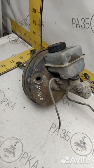 Ваккумный усилитель тормозов Audi 80 B3