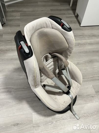 Автокресло maxi cosi