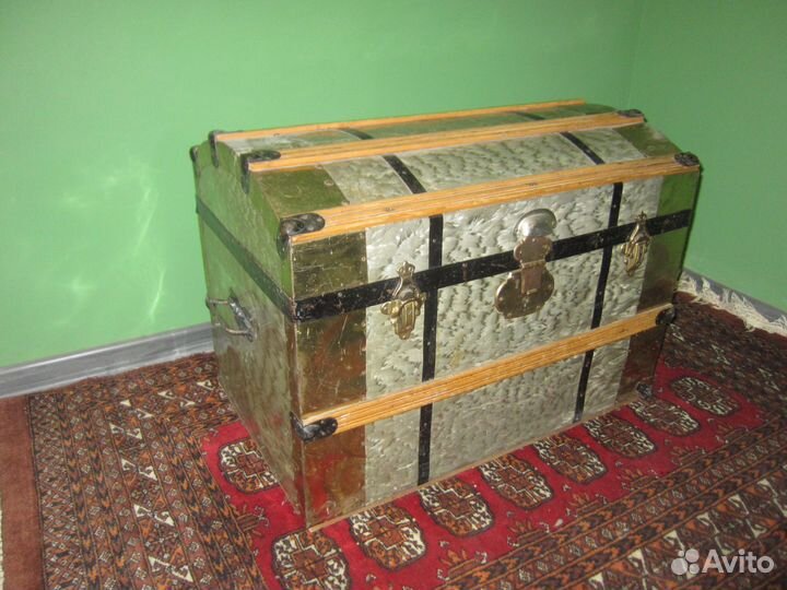 Антикварный сундук 1900-е годы