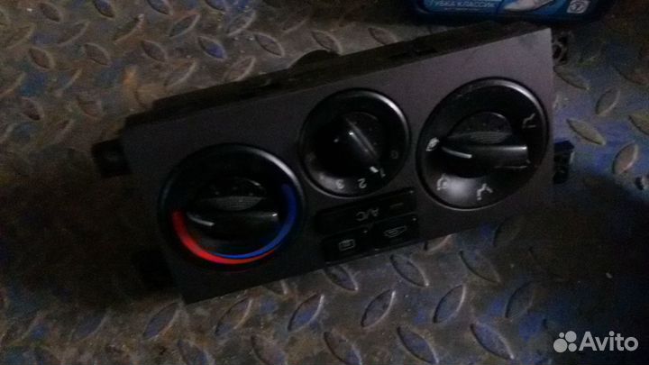 Хендай элантра XD блок отопителя