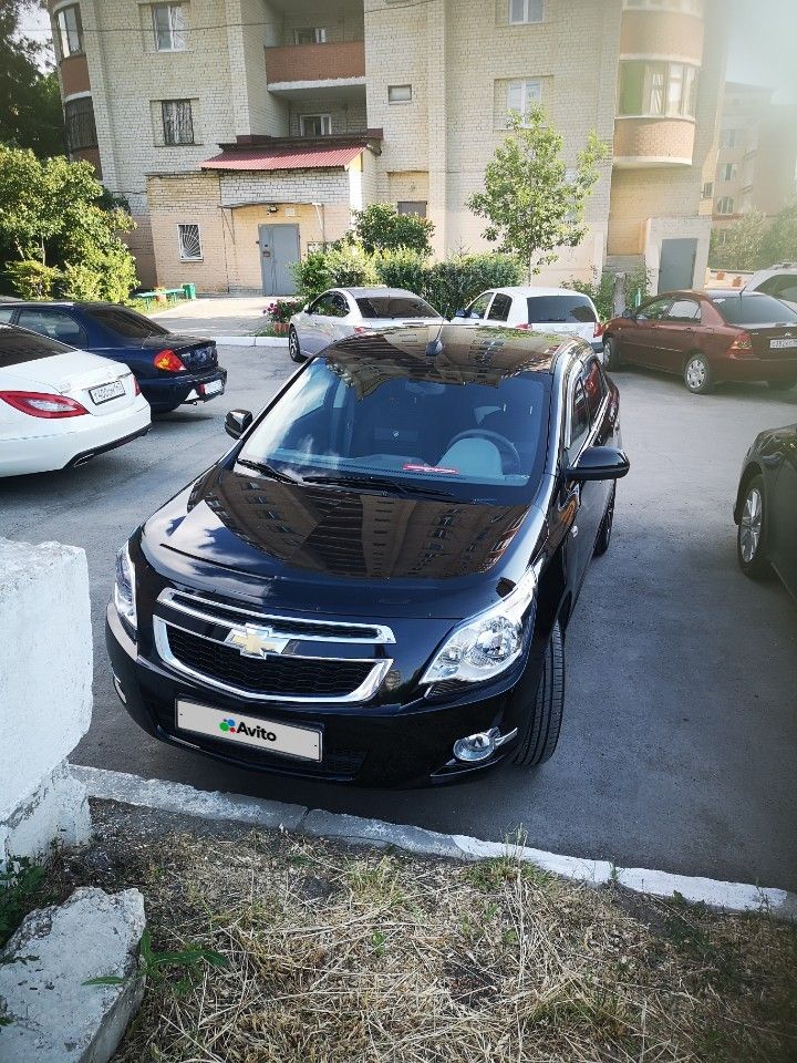 Chevrolet Cobalt: фото владельца