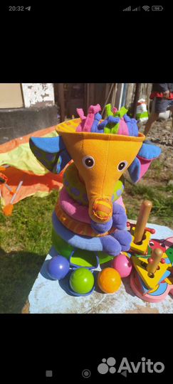 Музыкальная пирамидка,и две большая и маленькая