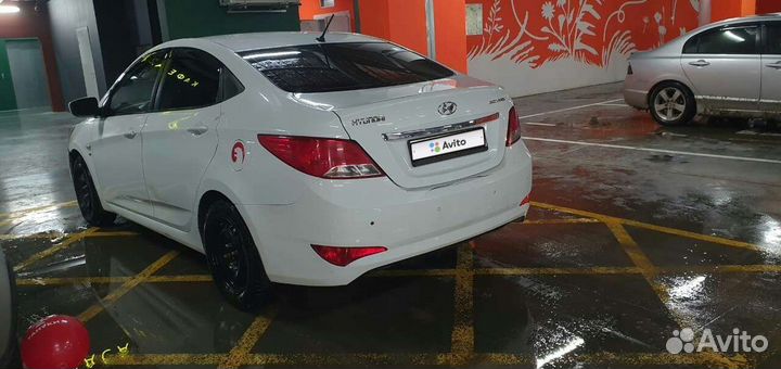 Hyundai Solaris 1.6 AT, 2015, 214 700 км