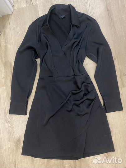 Маленькое черное платье