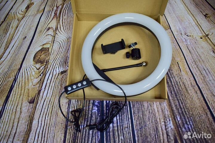 Кольцевая лампа M-26 со штативом 210см