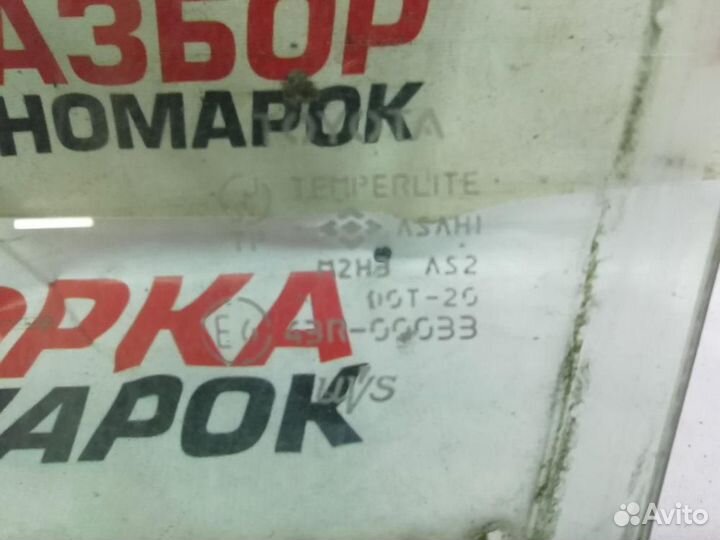 Стекло двери передней правой для Toyota Prius 1 1