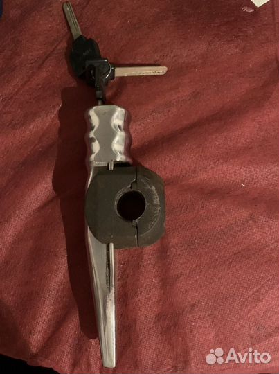 Блокиратор рулевого вала