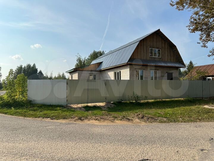 Дом 200 м² на участке 13 сот.