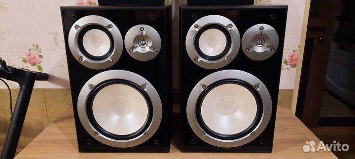 Акустические колонки Yamaha NS-6490