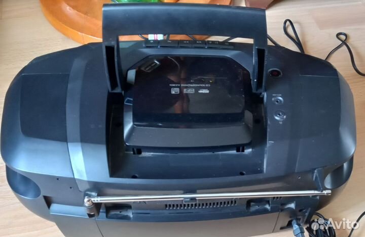 Philips магнитола AZ3856