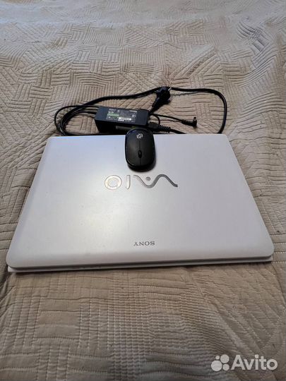 Ноутбук sony vaio core i3