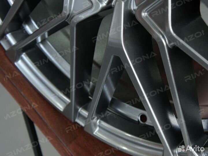 Литые диски R21 на BMW. Арт3410