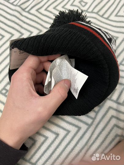 Новая шапка new balance