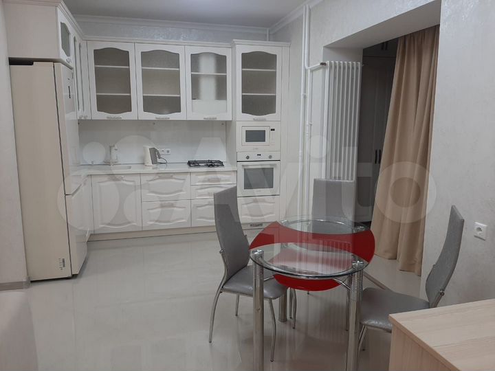 1-к. квартира, 42 м², 4/9 эт.