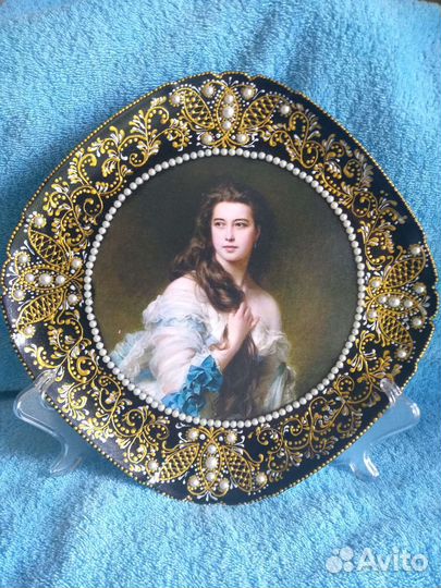 Интерьерные декоративные тарелки