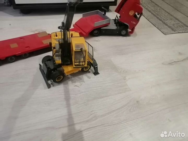 Игрушки Фура Вольво, экскаватор Вольво, фронтальны