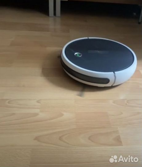 Робот пылесос