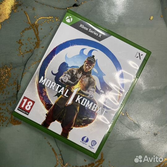 Диски на Xbox Series X (Mortal Kombat 1)